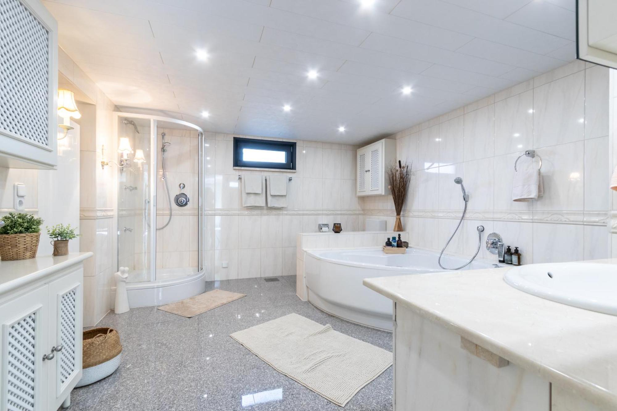 Eifelbergversteck Grosse Und Moderne Einliegerwohnung In Mayen Εξωτερικό φωτογραφία