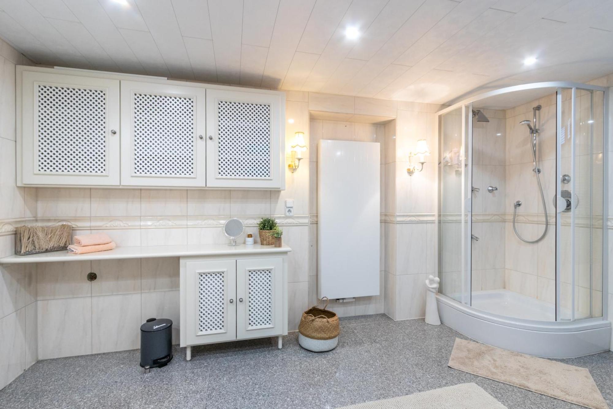 Eifelbergversteck Grosse Und Moderne Einliegerwohnung In Mayen Εξωτερικό φωτογραφία